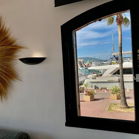 Appartement Le Quai Tropézien *